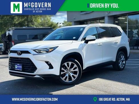 Used 2024 Toyota Grand Highlander AWD image 1