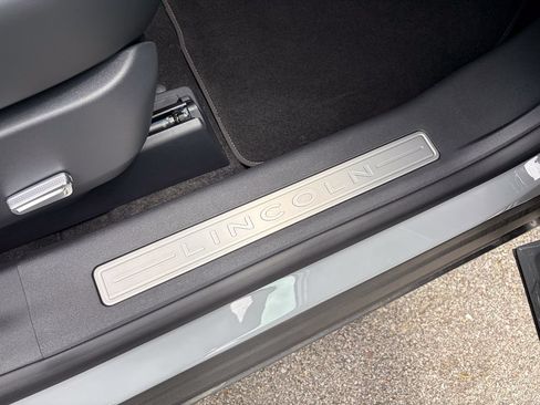 New 2026 Lincoln Nautilus Reserve AWD/4WD image 32