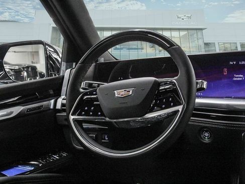 New 2026 Cadillac Escalade Luxury image 25