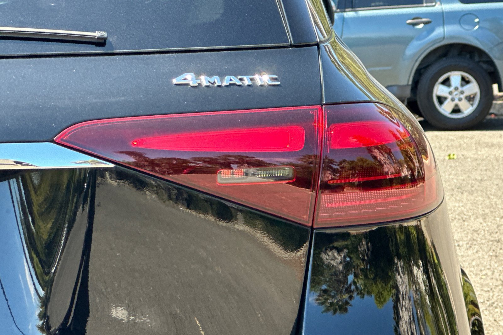 Used 2025 Mercedes-Benz GLE 450e 4MATIC image 50
