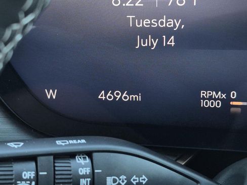 Certified 2025 Buick Envision Sport Touring AWD/4WD image 23