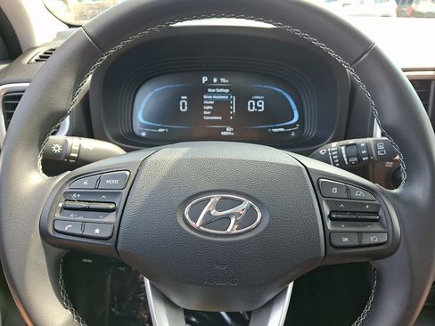 Certified 2024 Hyundai Venue SEL FWD image 19