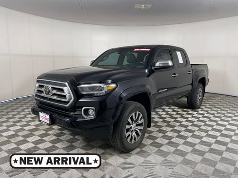 Used 2020 Toyota Tacoma Limited AWD/4WD image 1
