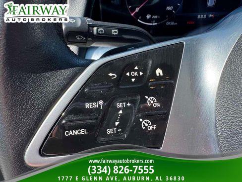 Used 2025 Mercedes-Benz GLB 250 image 17