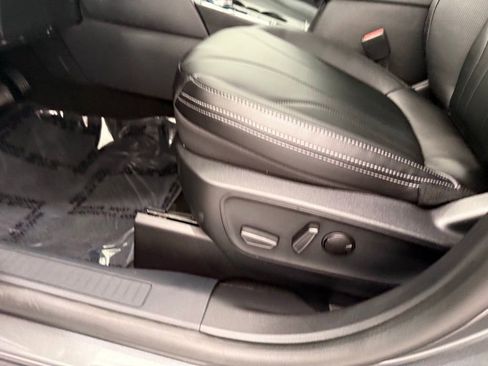 New 2025 Ford Escape SE w/ PHEV Premium Package image 14