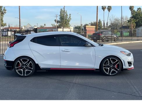 Used 2020 Hyundai Veloster N w/ Performance Package image 8