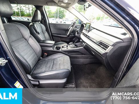 Used 2023 Mitsubishi Outlander SE image 25