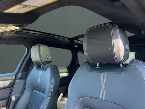 Used 2024 Jaguar F-PACE R-Dynamic S image 15