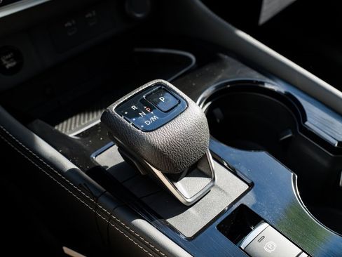 New 2026 Nissan Rogue Platinum image 17