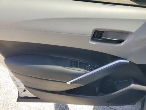 Used 2023 Toyota Corolla Cross L image 18