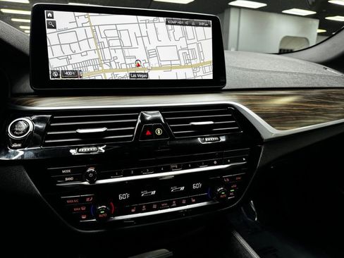 Used 2023 BMW M550i xDrive M550i xDrive w/ Executive Package image 25