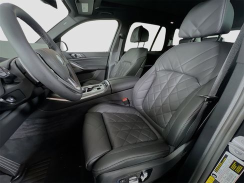 New 2026 BMW X5 xDrive50e w/ Climate Comfort Package image 11