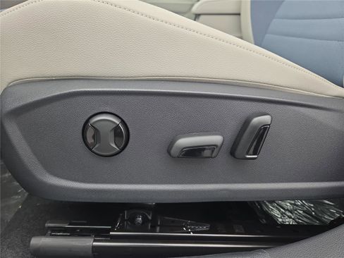 New 2026 Volkswagen Jetta SE image 14