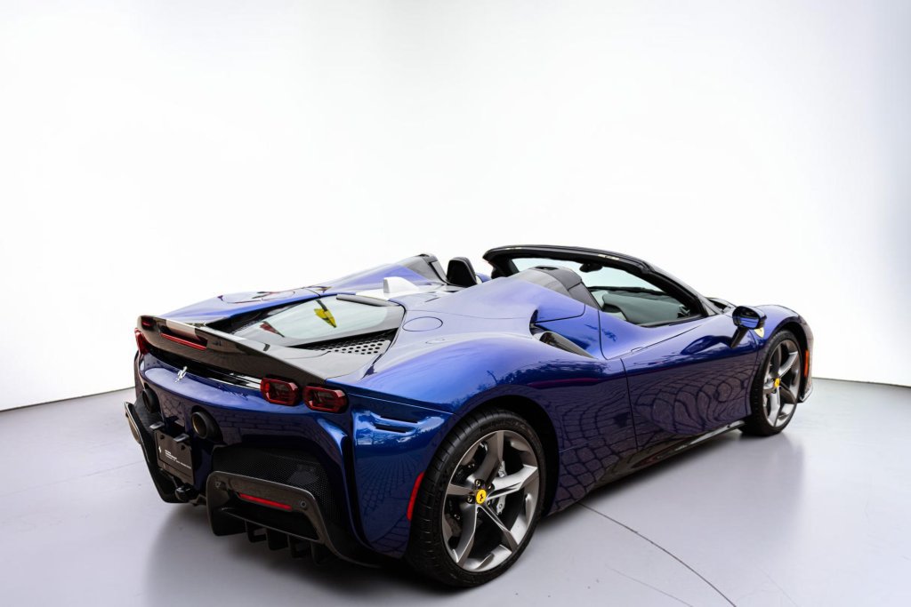 Used 2024 Ferrari SF90 Spider AWD/4WD image 2