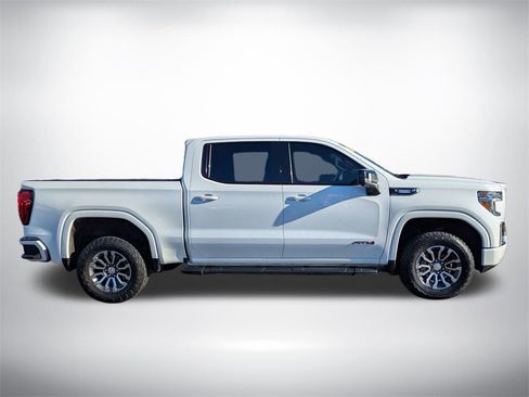 Used 2020 GMC Sierra 1500 AT4 w/ AT4 Premium Package image 3