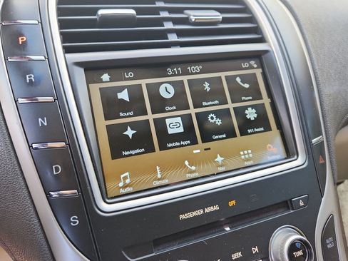 Used 2016 Lincoln MKX Reserve FWD image 28