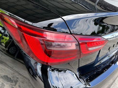 Used 2018 INFINITI Q50 Luxe w/ Essential Package (3.0T Luxe) RWD image 20