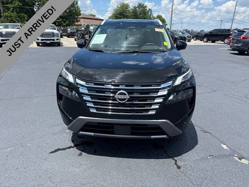 Certified 2025 Nissan Rogue SL w/ Tech Package AWD/4WD image 2