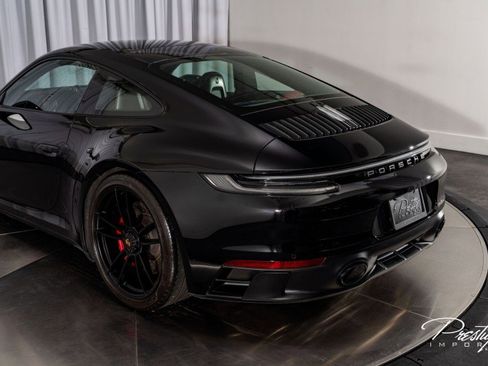 Used 2024 Porsche 911 Carrera GTS image 12