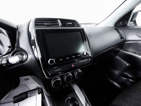 Used 2021 Mitsubishi Outlander Sport SE image 23