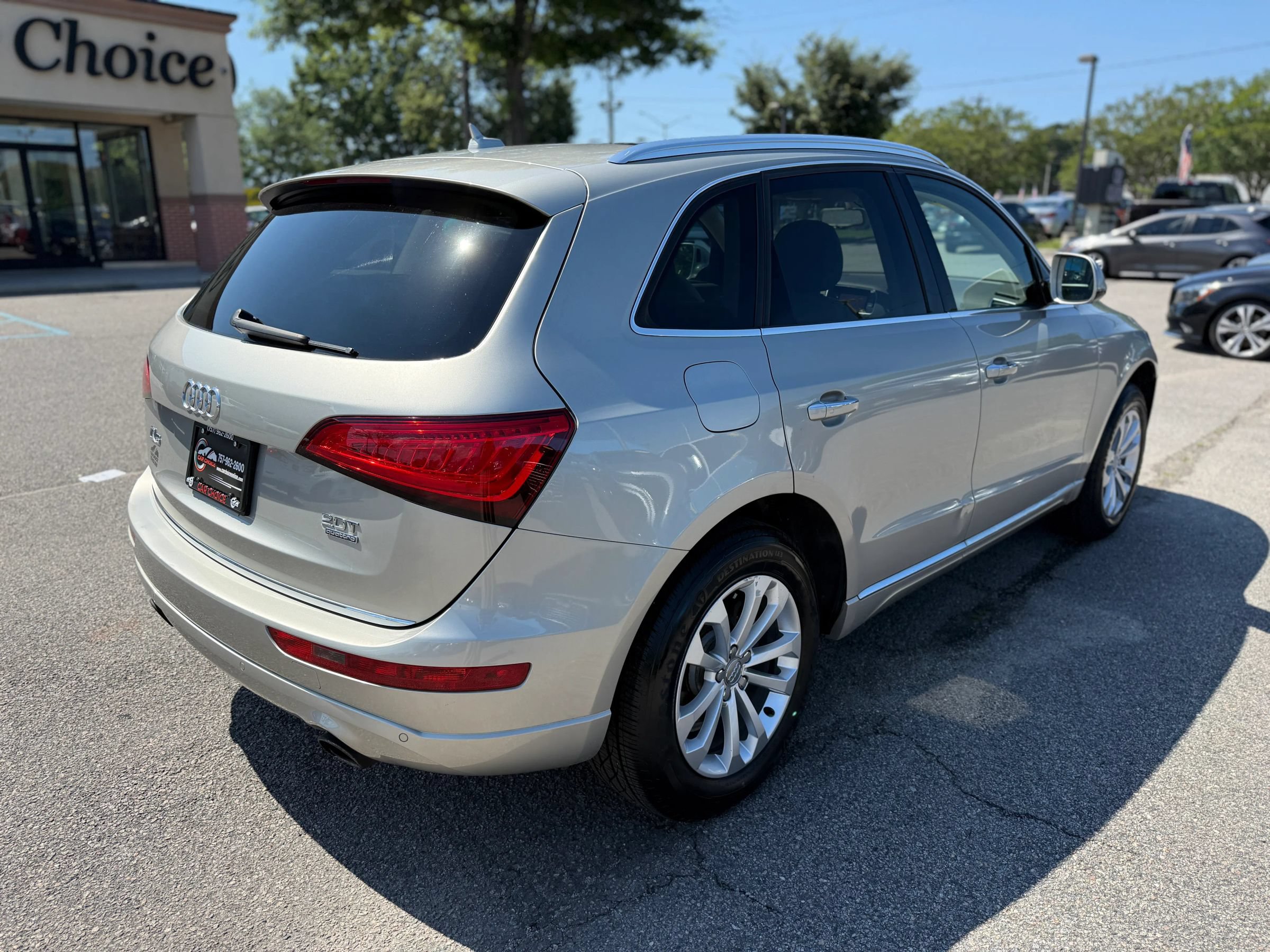 Used 2015 Audi Q5 2.0T Premium Plus w/ Technology Package AWD/4WD image 8