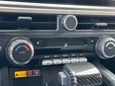 Certified 2025 Toyota Tacoma TRD Sport w/ TRD Sport Upgrade Package image 20