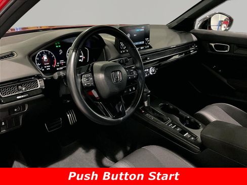 Used 2025 Honda Civic Sport image 16