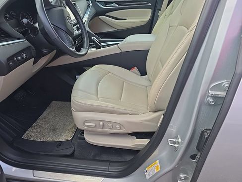 Used 2020 Buick Enclave Premium w/ Sun and Sites Package AWD/4WD image 5