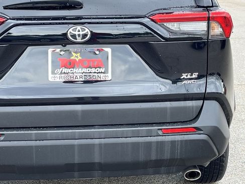 Used 2025 Toyota RAV4 XLE AWD/4WD image 6