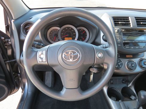 Used 2010 Toyota RAV4 Sport image 11