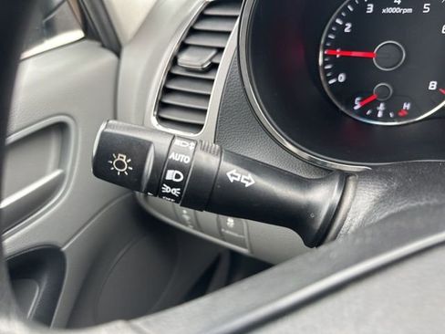 Used 2017 Kia Forte LX w/ LX Popular Package image 18