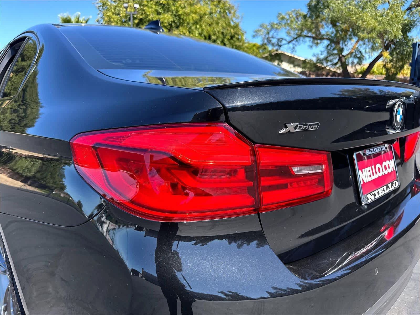 Used 2020 BMW M550i xDrive w/ Executive Package AWD/4WD image 32