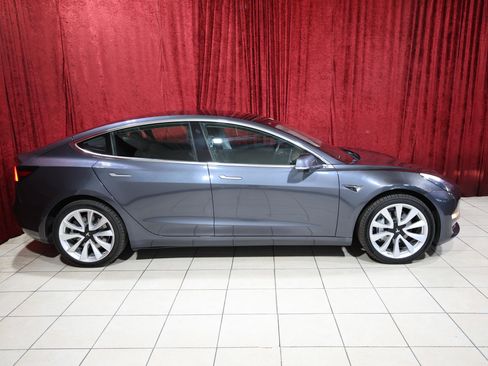 Used 2018 Tesla Model 3 Long Range image 8