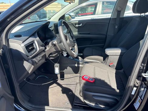 Used 2023 Kia Rio S FWD image 3