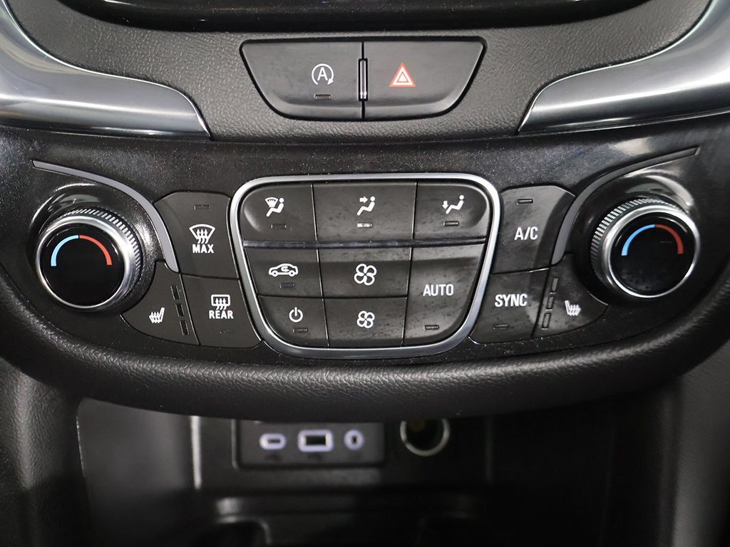 Used 2023 Chevrolet Equinox Premier FWD image 48