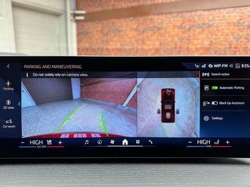 New 2026 BMW 330i xDrive Sedan w/ M Sport Package image 21