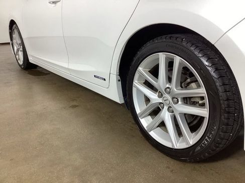 Used 2016 Lexus CT 200h w/ Navigation Package FWD image 15