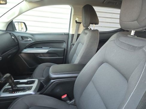 Used 2018 Chevrolet Colorado LT w/ Safety Package image 10