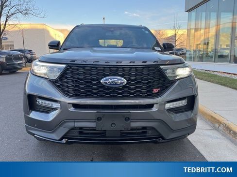 Used 2022 Ford Explorer ST w/ Equipment Group 401A image 2