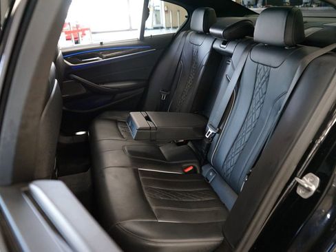 Used 2021 BMW M550i xDrive w/ Executive Package AWD/4WD image 59