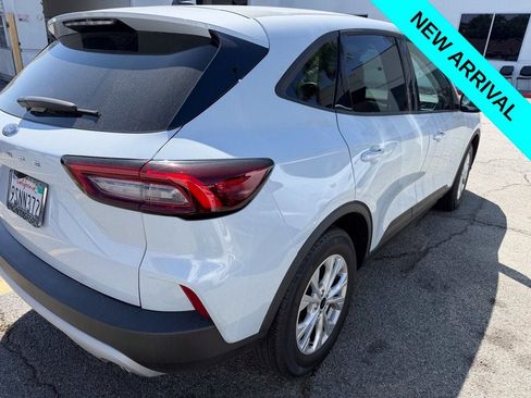 Used 2025 Ford Escape Active FWD image 3