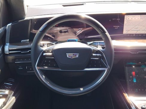 New 2026 Cadillac Escalade Platinum Sport w/ LPO, Floor Liner Package AWD/4WD image 23