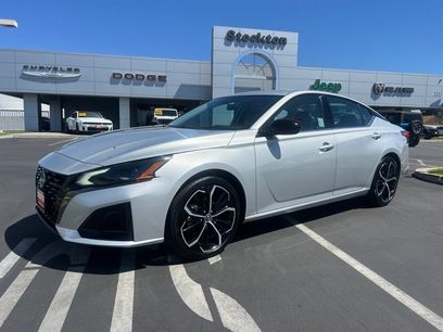 Used 2025 Nissan Altima 2.5 SR