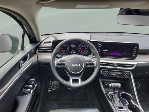 Used 2023 Kia K5 EX FWD image 25