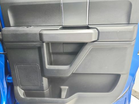 Used 2019 Ford F150 XLT w/ Equipment Group 302A Luxury AWD/4WD image 46