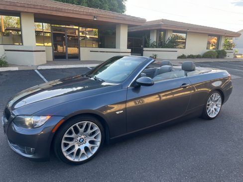 Used 2008 BMW 328i Convertible image 1