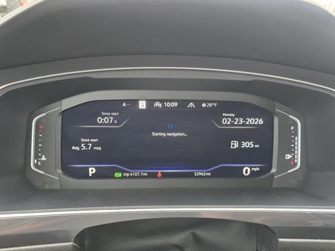 Used 2022 Volkswagen Tiguan SEL R-Line image 16