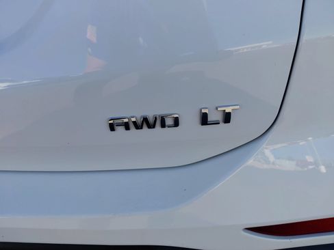 Used 2024 Chevrolet Equinox LT AWD/4WD image 13