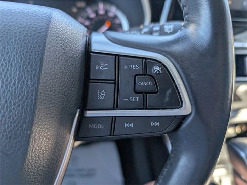 Used 2022 Toyota Highlander XLE image 21