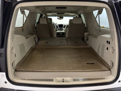 Used 2018 GMC Yukon XL Denali image 13
